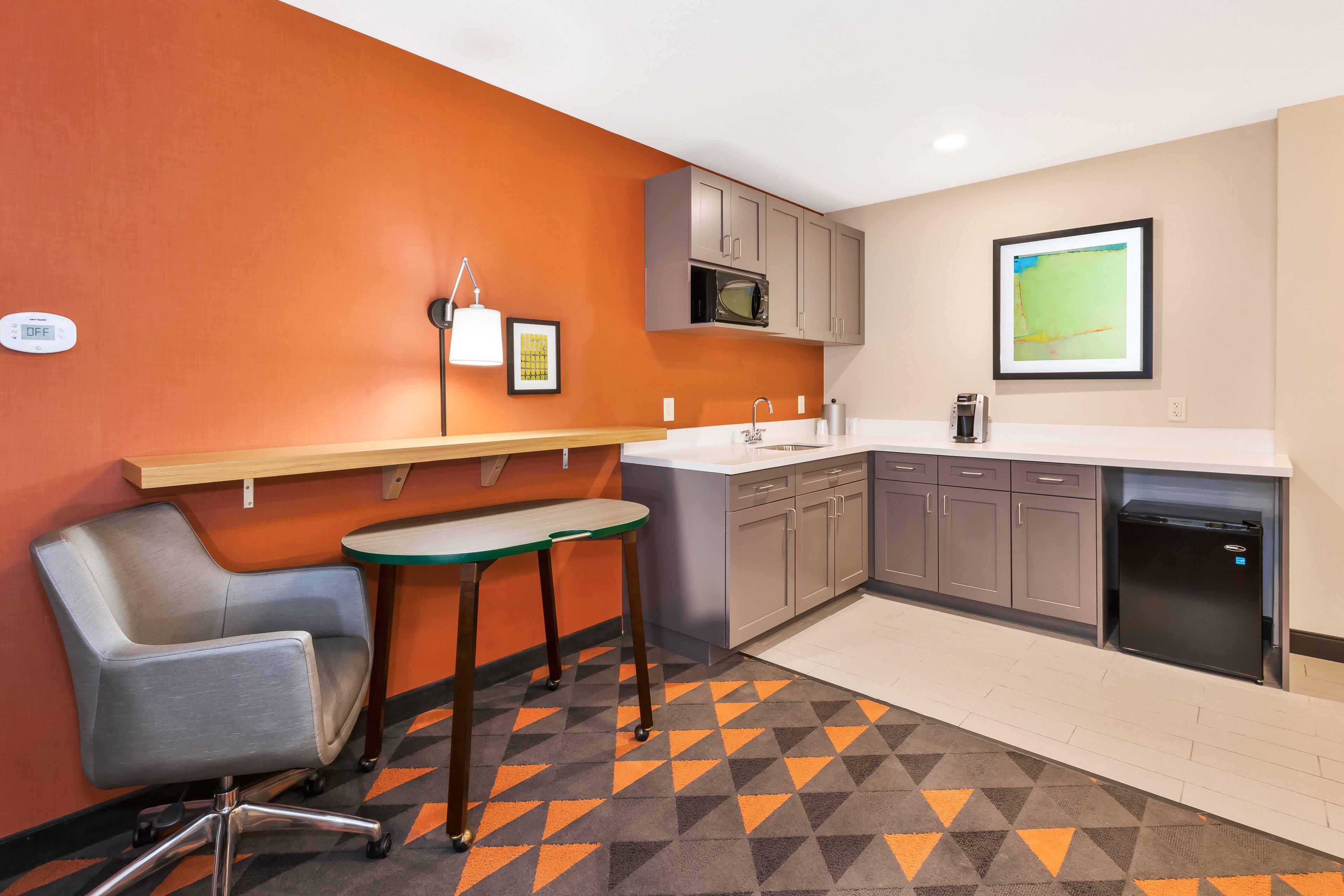 Holiday Inn & Suites - Toledo Southwest - Perrysburg By Ihg Exterior photo