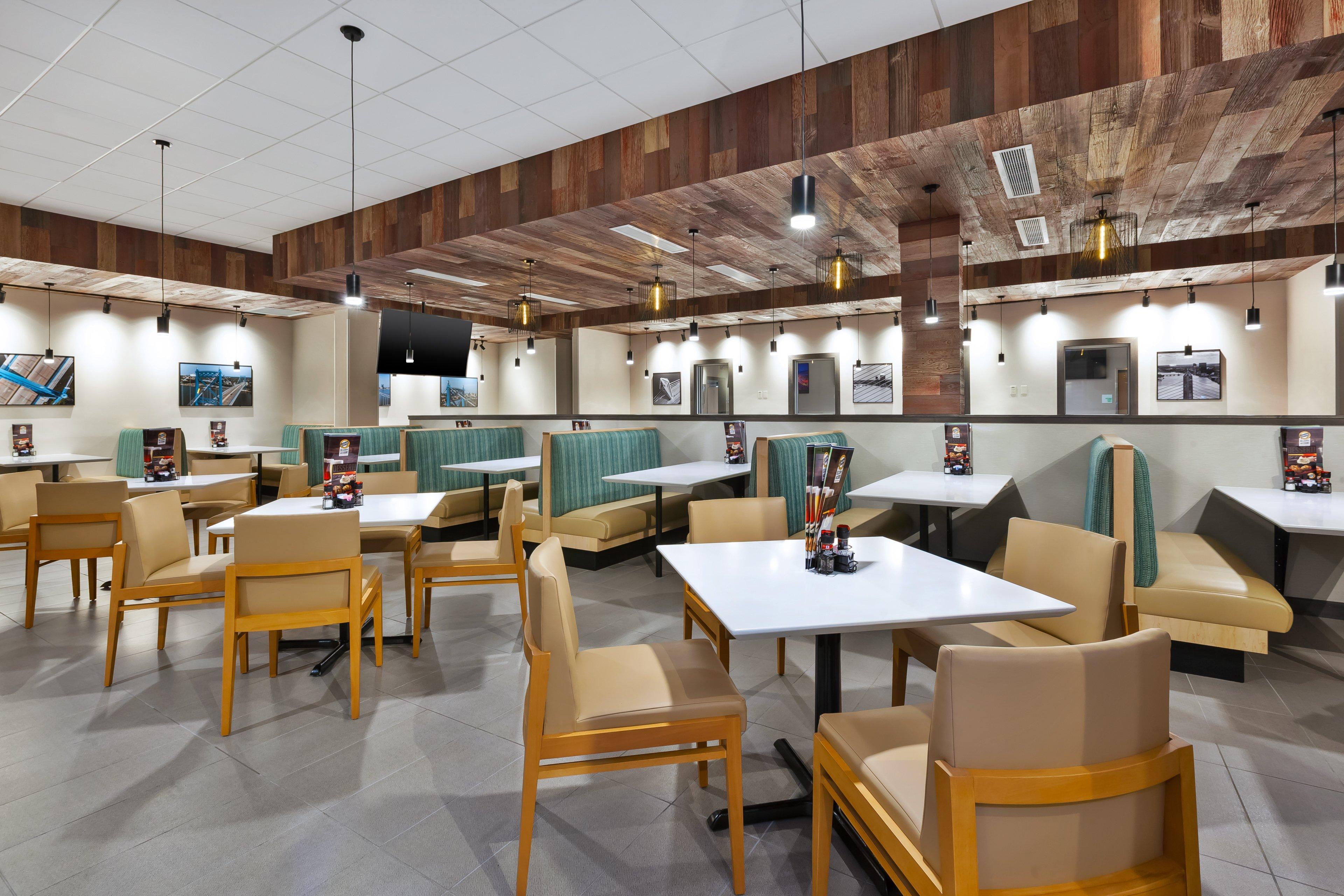 Holiday Inn & Suites - Toledo Southwest - Perrysburg By Ihg Exterior photo